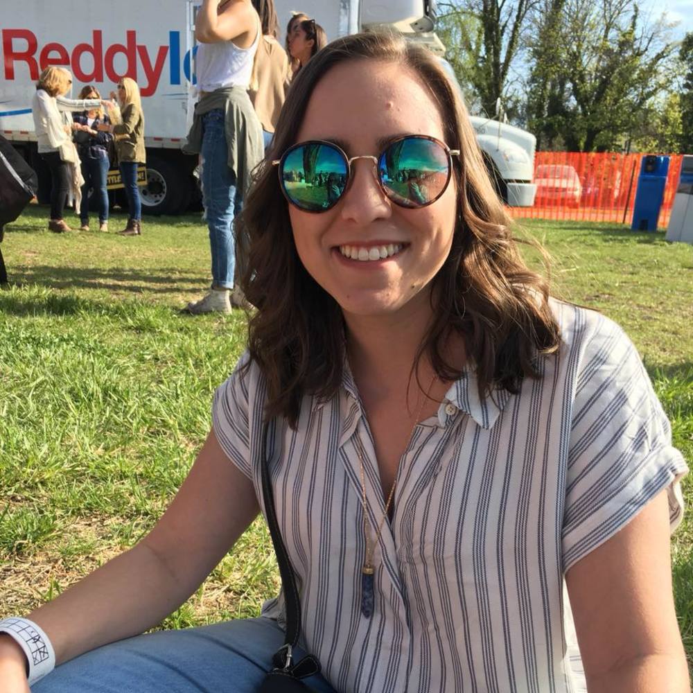 Meet your Posher, Elise